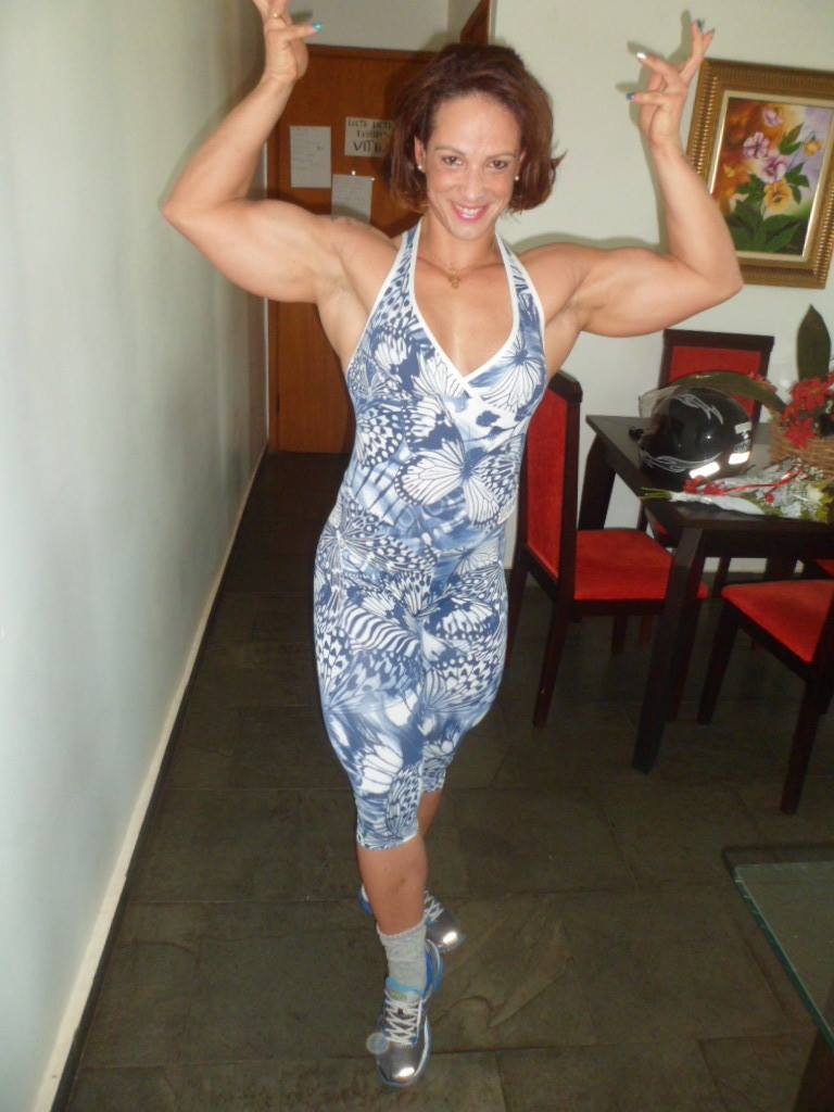 Gilberia cunha strong workout photo