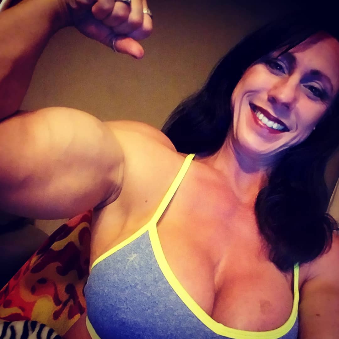 Female pec bounce