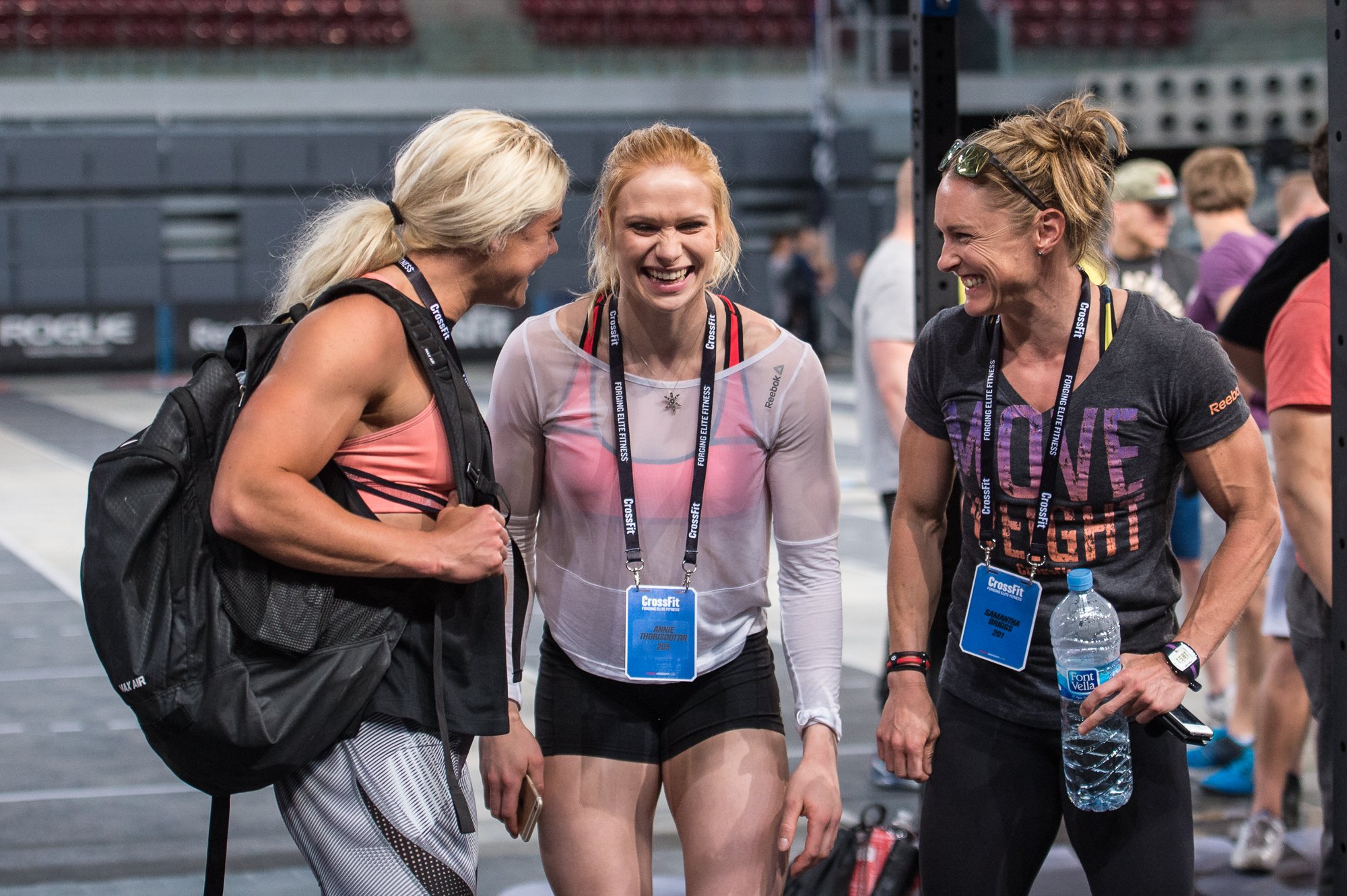 Sara Sigmundsdottir в купальнике