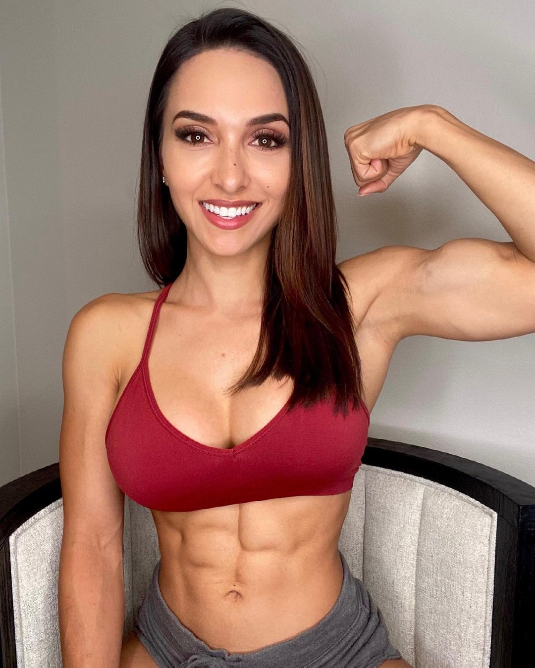 Vanessa Serros