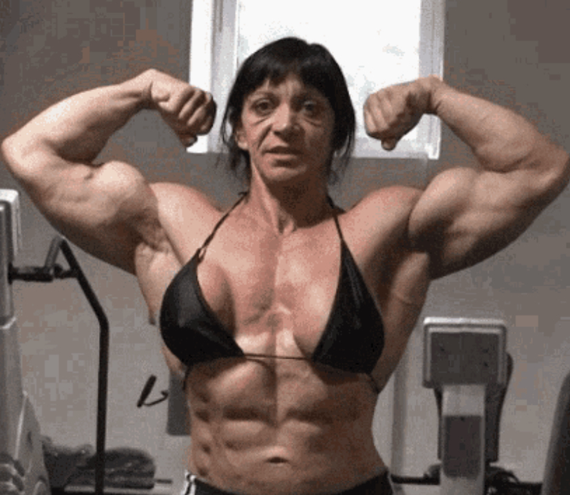 Muscle girl Yeon Woo бицепс